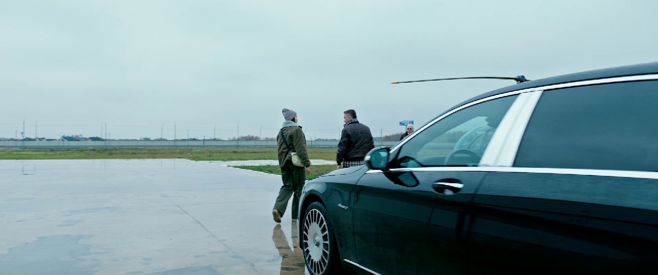 Naughty (2023) WEB-DL Hindi + Rus 1080p x264 AVC DDP 5.1 ESub.mkv.0003